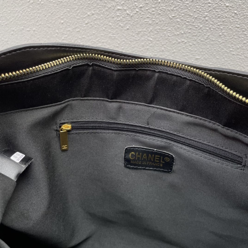 Ch**el shopping bags